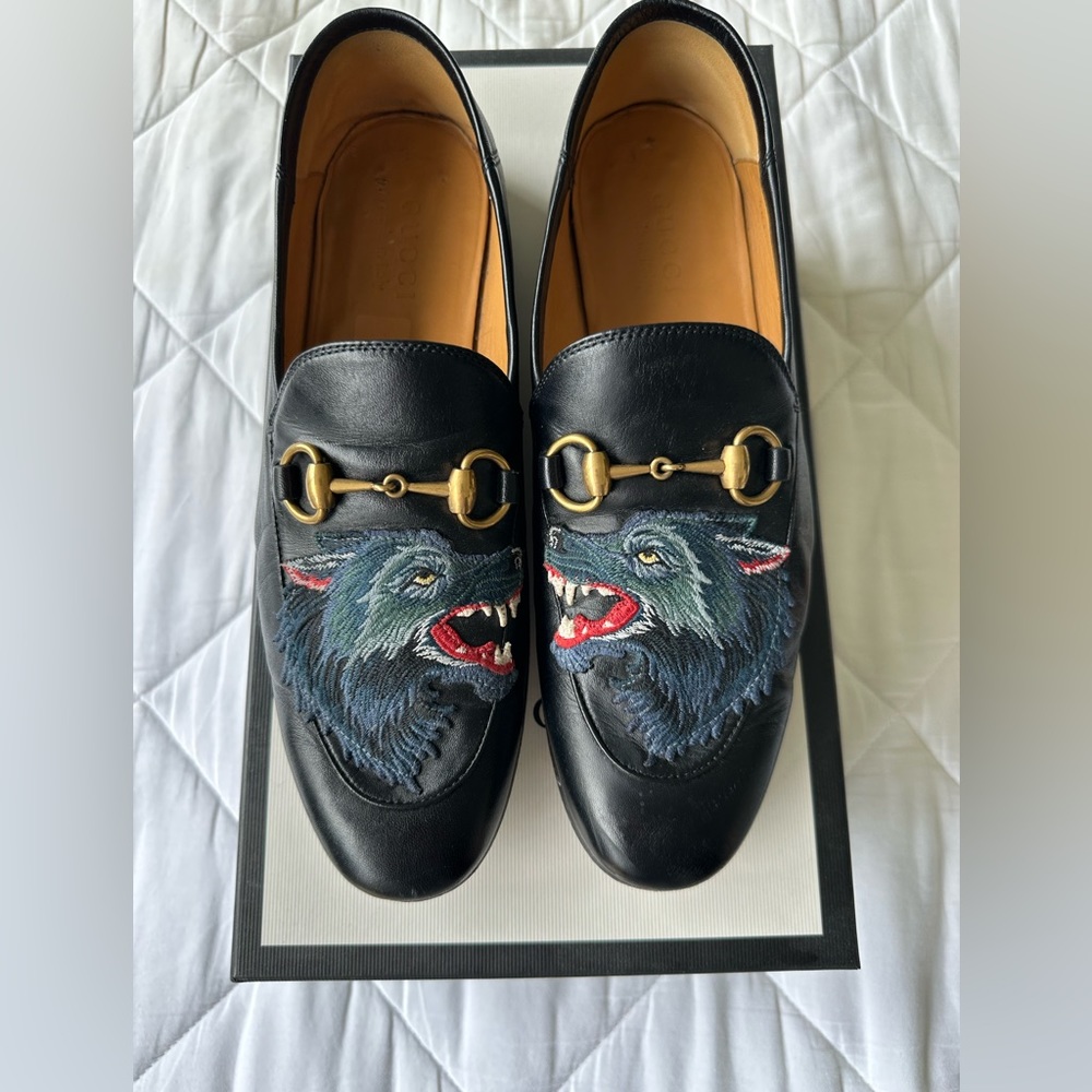 Gucci Jordaan Loafer W/Wolf Appliqué